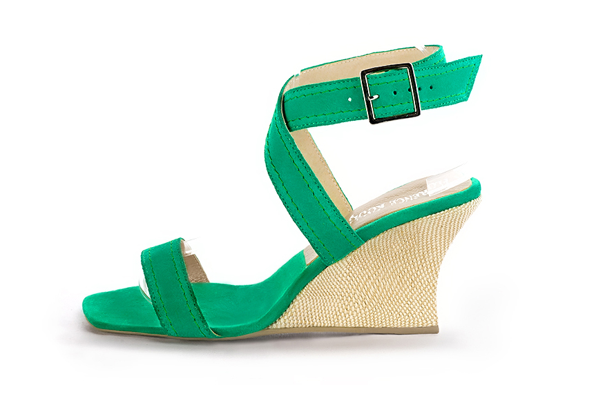 Women's emerald green elegant fully open cross straps sandals. Square toe. High wedge heels - Profile view